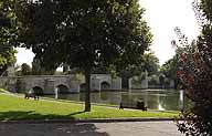 pont routier dit Vieux Pont de Limay