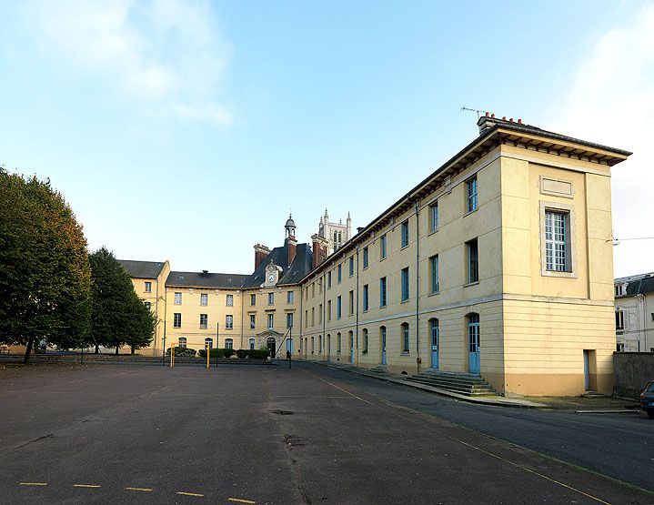 couvent d'ursulines, puis collège, aujourd'hui lycée