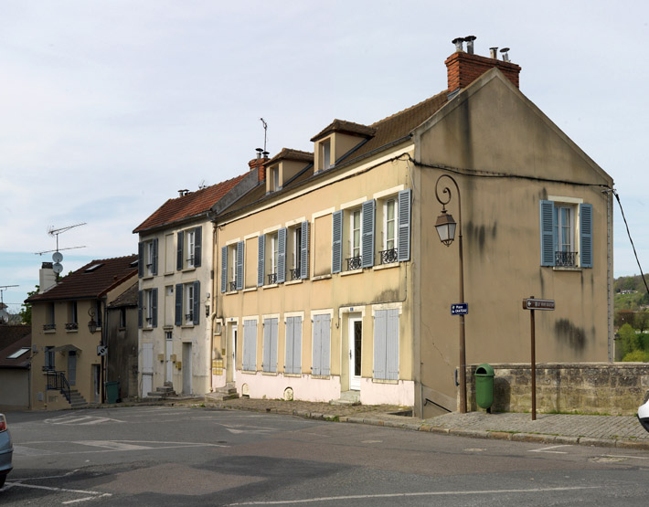 hôtels, maisons, immeubles