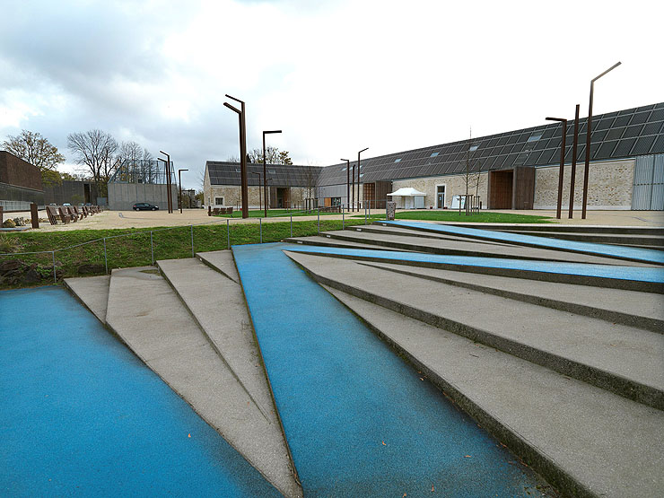 université de Marne-la-Vallée : Maison des étudiants