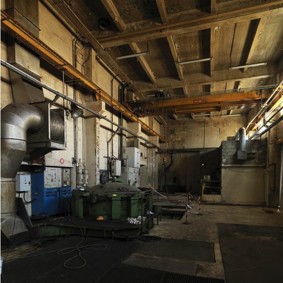 Usine de matériel électrique industriel Schneider et Cie, puis Le Matériel Electrique Scheider-Westinghouse (SW), puis Jeumont-Schneider (JS), actuellement ensemble industriel appelé "Espace Technologique et Industriel de Champagne-sur-Seine" (zone ETIC)
