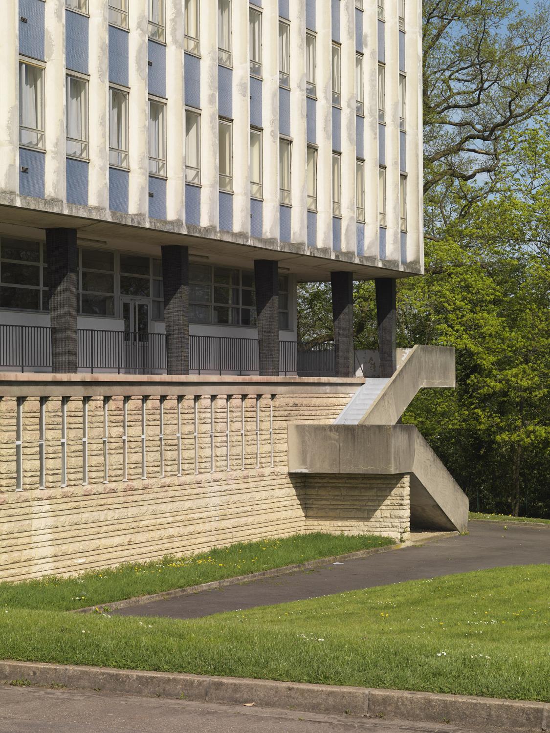 Lycée Le-Corbusier