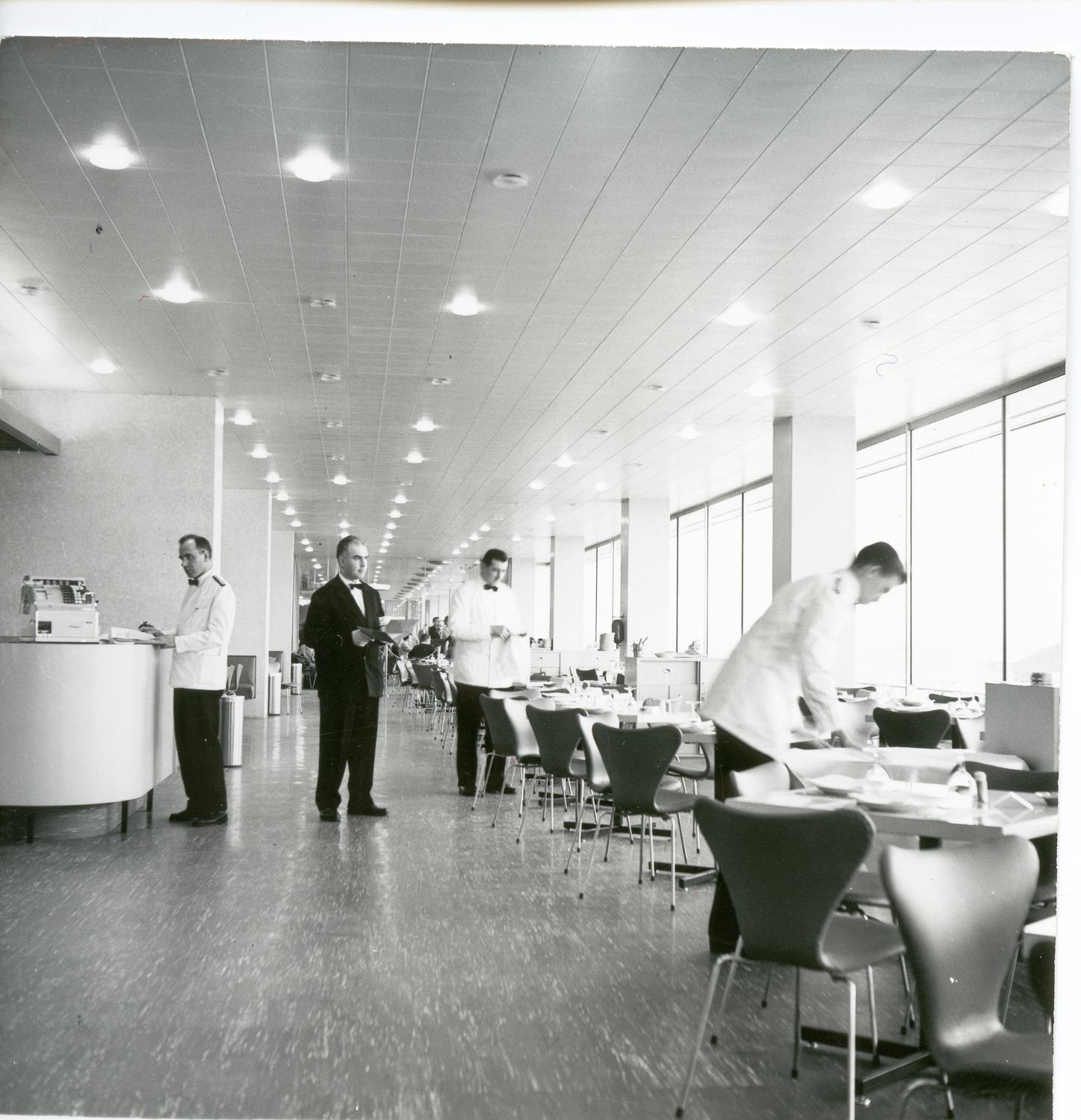 Les Installations terminales, Orly 4 dans les années 1960