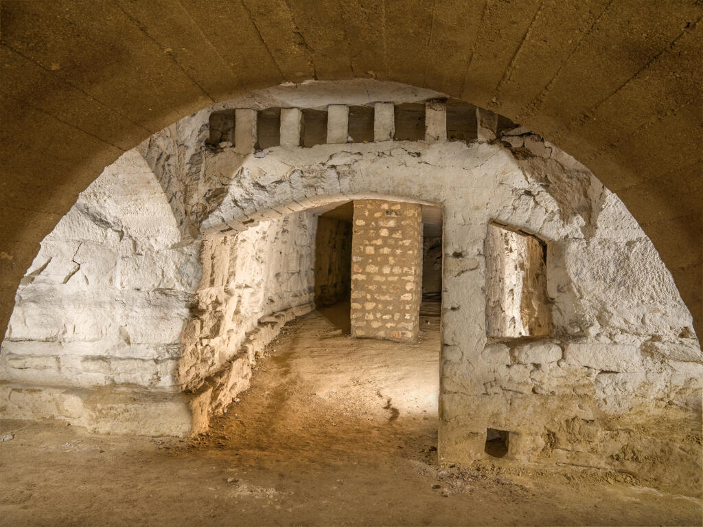 Carrière souterraine dite cave-carrière Delacroix