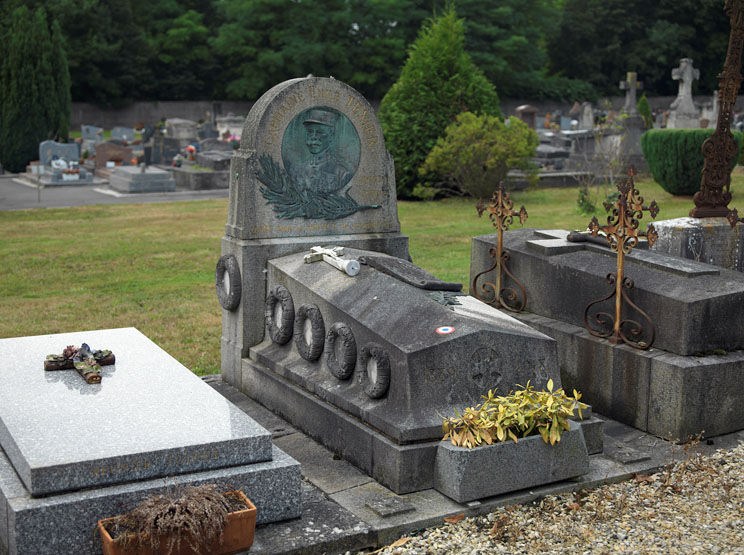 Tombe du capitaine Emile Texier