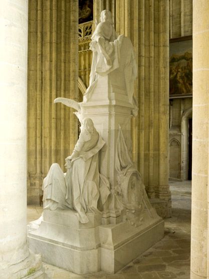 monument à Bossuet