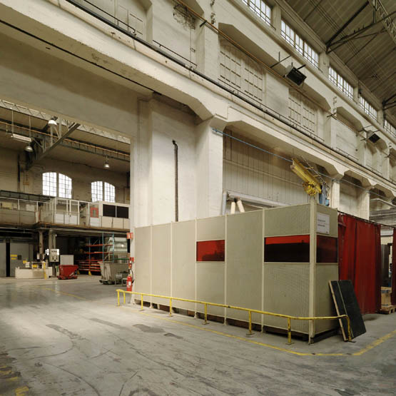 Usine de matériel électrique industriel Schneider et Cie, puis Le Matériel Electrique Scheider-Westinghouse (SW), puis Jeumont-Schneider (JS), actuellement ensemble industriel appelé "Espace Technologique et Industriel de Champagne-sur-Seine" (zone ETIC)