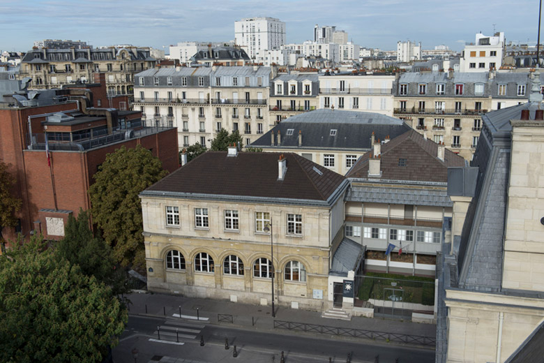 École de filles et salle d'asile actuellement lycée professionnel Erik Satie.