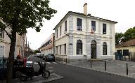 Ecole primaire de garçon puis de filles, actuellement école élémentaire Marie-Curie