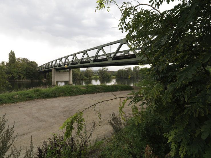 pont routier sur la Seine dit Pont de Rangiport