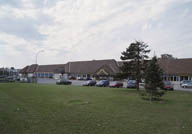 groupe scolaire Jean-Jaurès, actuellement bibliothèque municipale