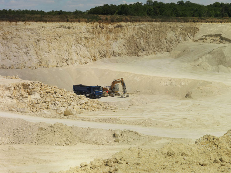 Écuelles - Carrière de Charmoy, puis carrière de calcaire industriel Piketty frères