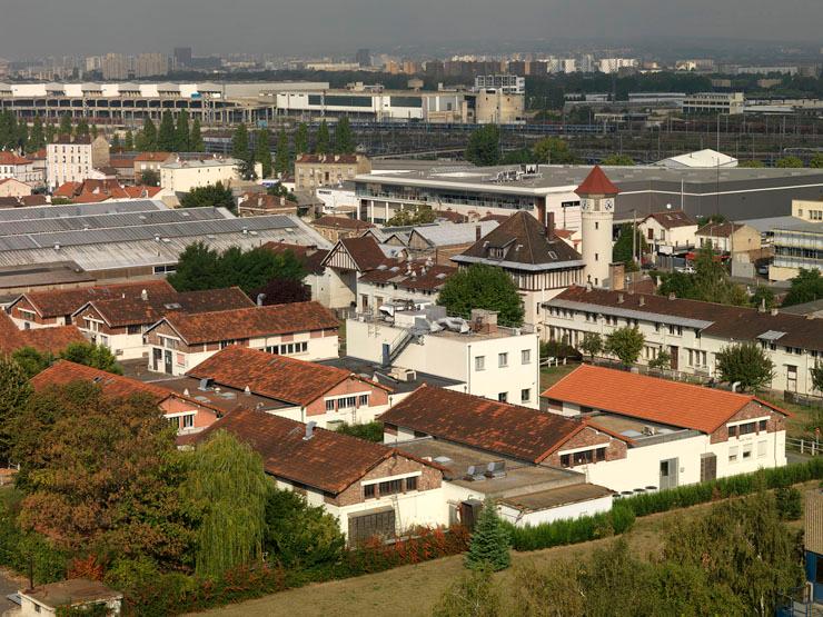 usine ex Roussel-Uclaf