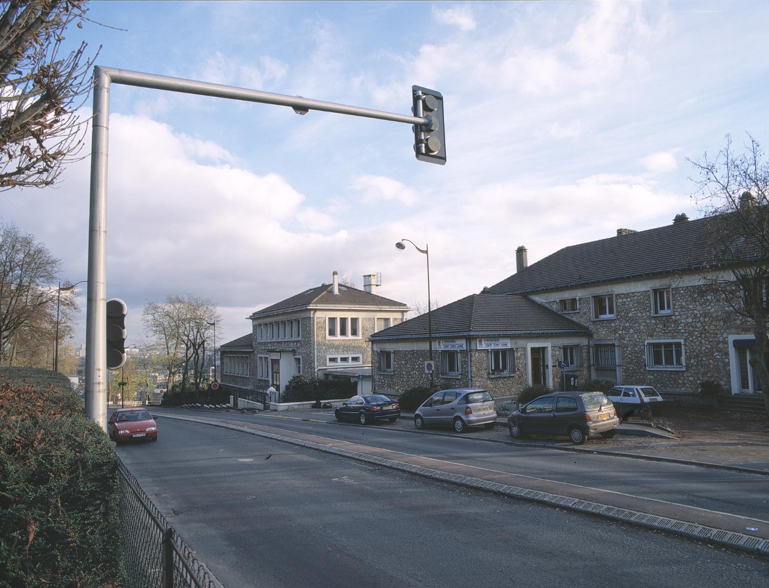 bâtiments de la caisse primaire d'assurance-maladie, de la perception et de la caisse d'épargne (devenue centre médico-psychopédagogique Tony-Lainé) et du centre de sécurité sociale