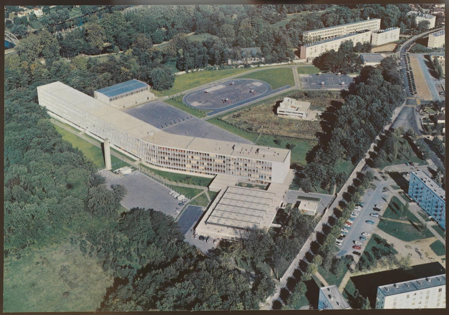 Lycée Le-Corbusier