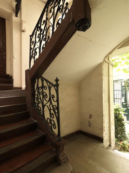 rampe d'appui, escalier de la maison à porte cochère (non étudié)