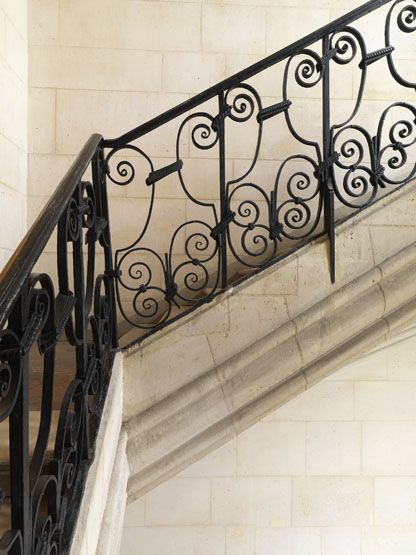 rampe d'appui, escalier de l' hôtel Marin de la Chataigneray ou d'Assy, actuellement Archives Nationales (non étudié)