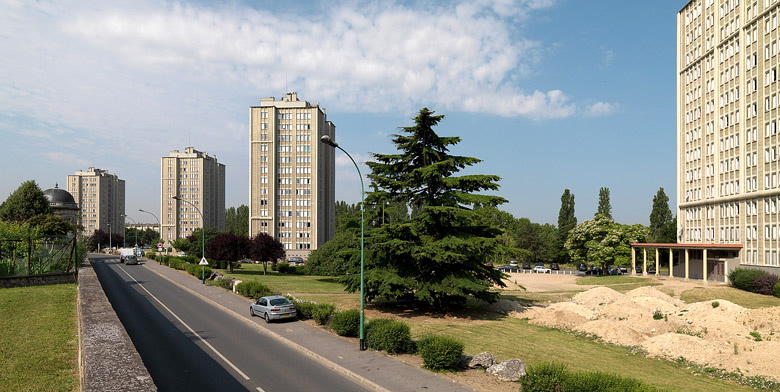 l'habitat collectif de l'OIN ORSA (Opération d'intérêt national Orly-Rungis-Seine-Amont)