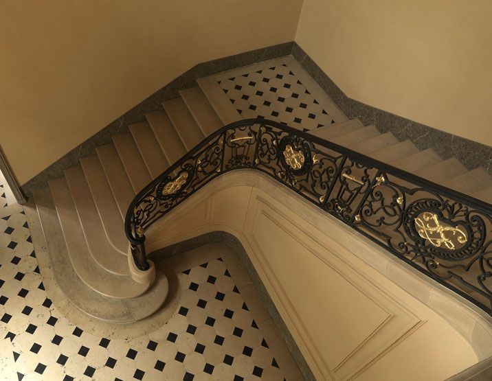 rampe d'appui, escalier de l' hôtel de Villeroy, actuellement Ministère de l'Agriculture (non étudié)