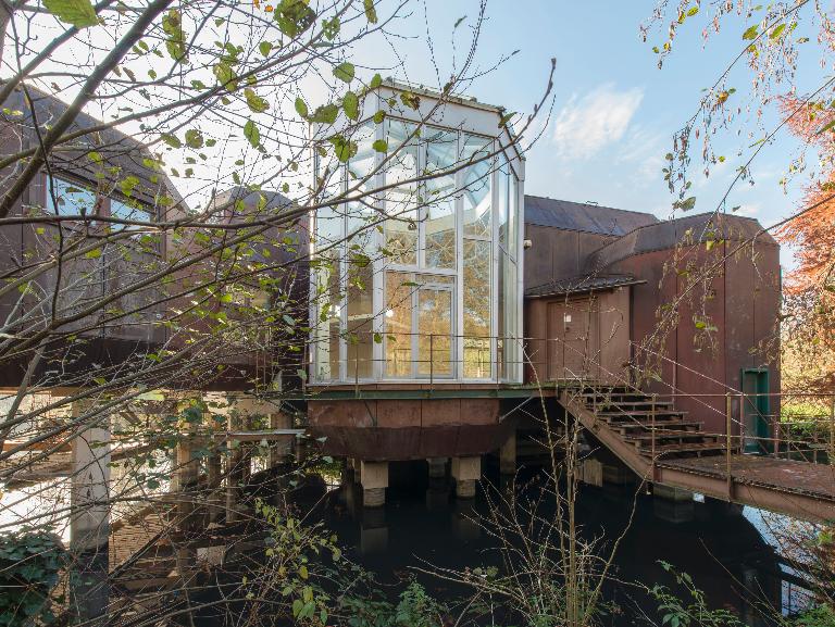 Maison en acier Corten