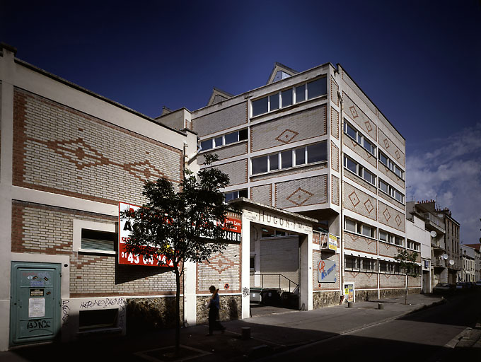 Entrepôt industriel Limitri Hugon, puis Hugon frères, actuellement hôtel industriel