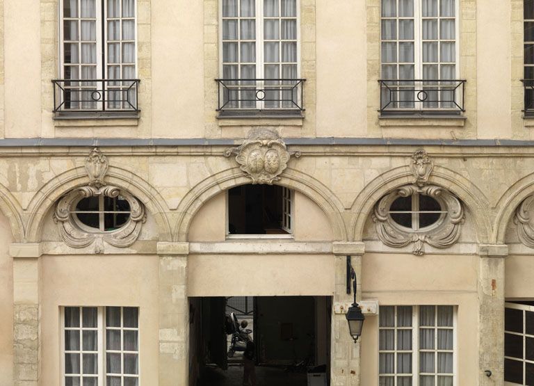 rampe d'appui, escalier de la maison à porte cochère dite hôtel de Gourgues (non étudié)