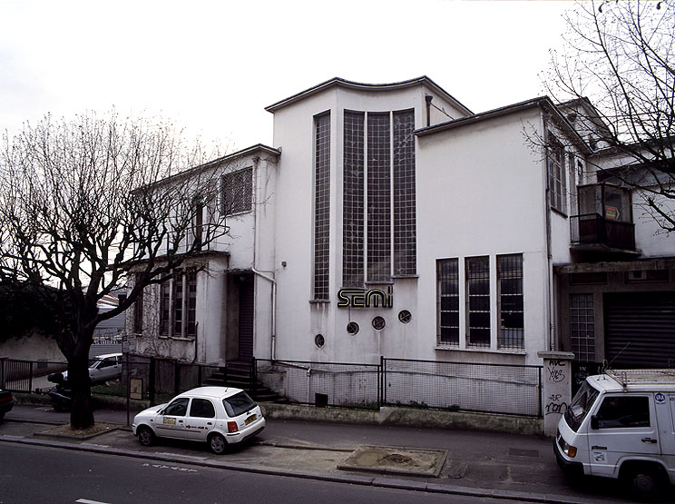 Usine de matériel photocinématographique des Laboratoires cinématographiques modernes, puis Tirage 16, actuellement entrepôt commercial