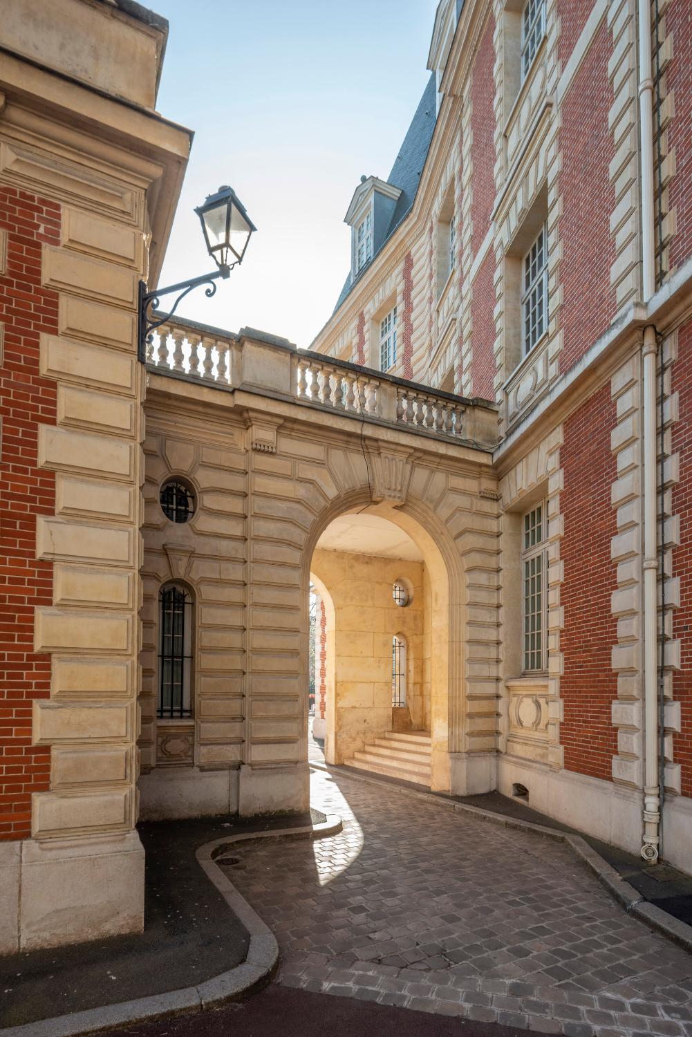 Les lycées franciliens : la formation d'un modèle architectural