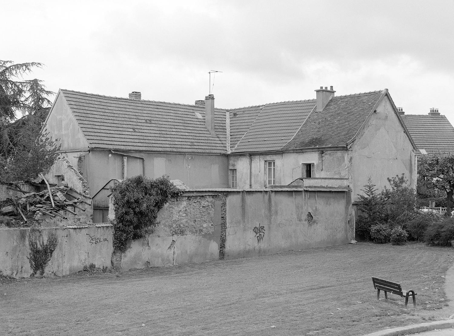 Château d'Ozonville, actuellement maison de retraite des frères des écoles chrétiennes