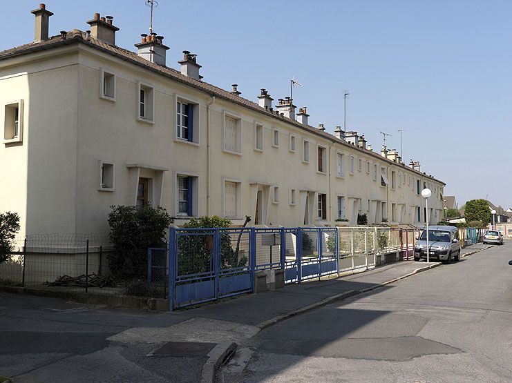 l'habitat collectif de l'OIN ORSA (Opération d'intérêt national Orly-Rungis-Seine-Amont)