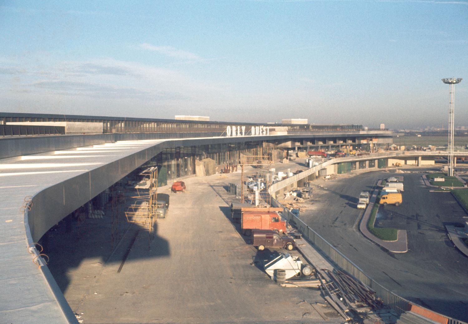 Orly 1 2 (depuis 2019), Orly-Ouest (de 1971 à 2019)