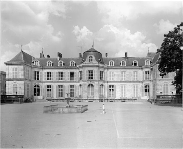 Château de Soeurs de Saint-Thomas-de-Villeneuve dit Institut Saint-Thomas-de-Villeneuve