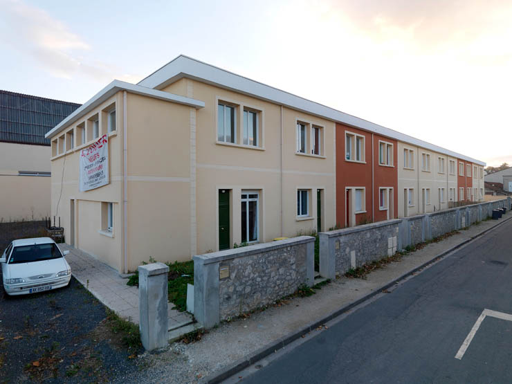 Usine de matériel électrique industriel Schneider et Cie, puis Le Matériel Electrique Scheider-Westinghouse (SW), puis Jeumont-Schneider (JS), actuellement ensemble industriel appelé "Espace Technologique et Industriel de Champagne-sur-Seine" (zone ETIC)