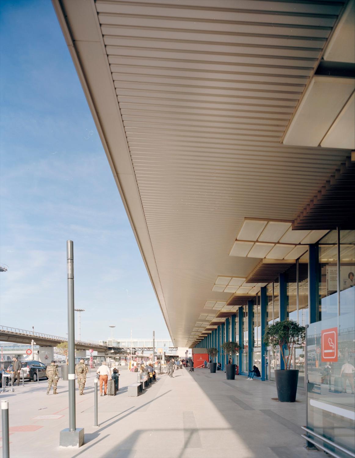 Orly 4 (depuis 2019), Orly-Sud (de 1971 à 2019), Installations terminales (de 1961 à 1971) Aérogare Sud ( de 1954 à 1961)