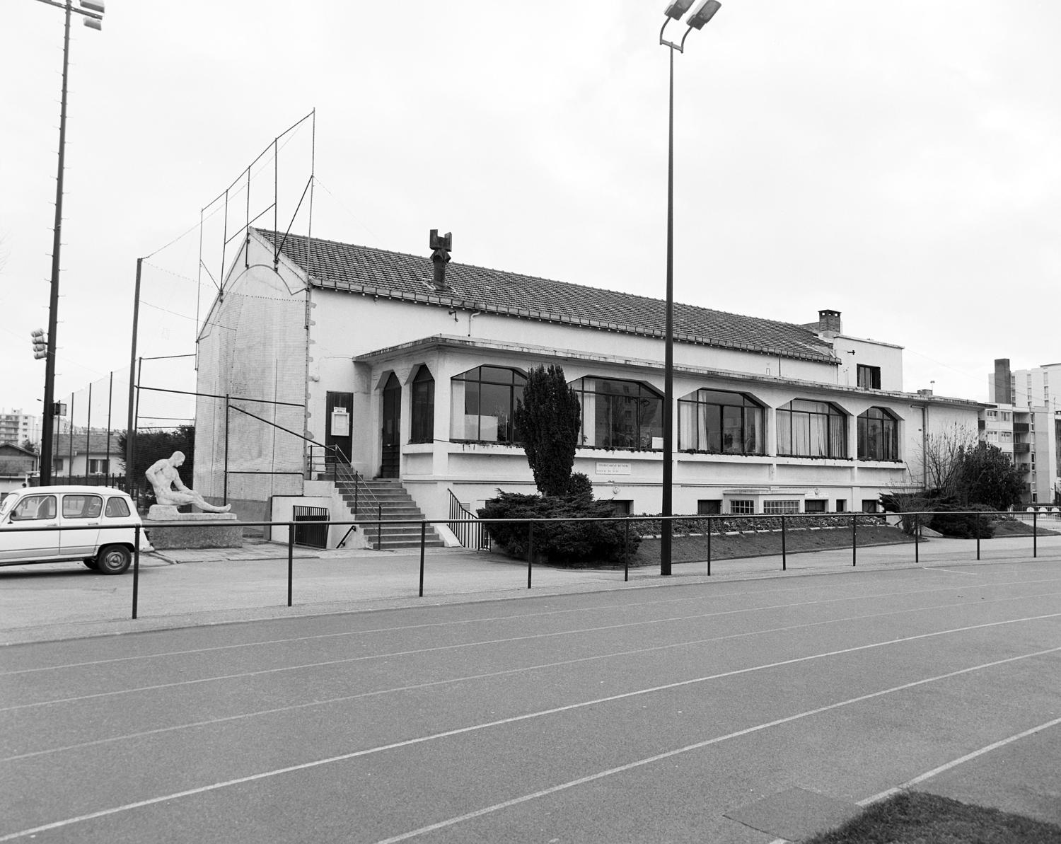 Complexe sportif dit stade municipal Guy Moquet