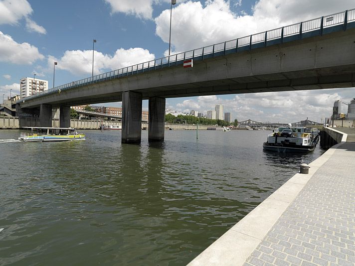 les ponts et passerelles de l'OIN ORSA (Opération d'intérêt national Orly-Rungis-Seine-Amont)