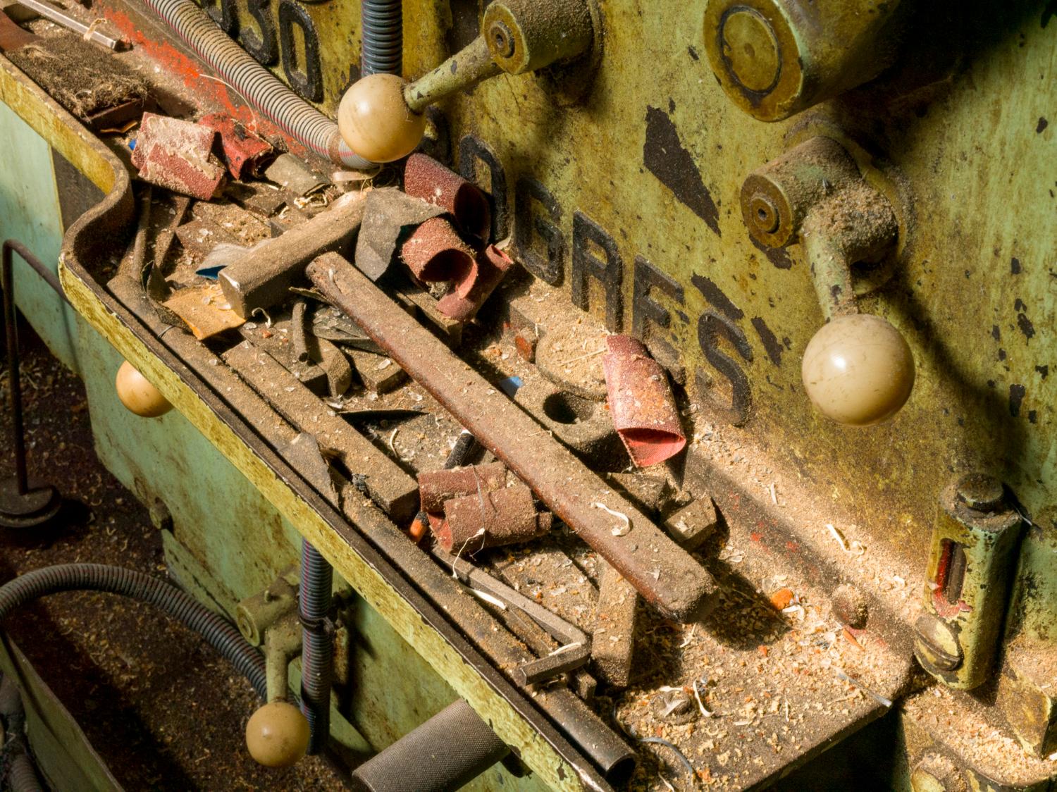 Usine de produits chimiques Poulenc Frères, puis usine d'engrais de la Société Française du Lysol, puis usine de chaudronnerie et usine d'articles en matière plastique (usine d'enceintes de confinement) Ateliers de Technochimie