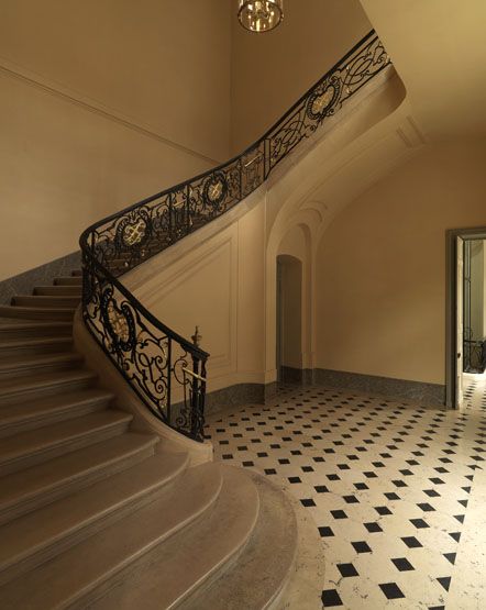 rampe d'appui, escalier de l' hôtel de Villeroy, actuellement Ministère de l'Agriculture (non étudié)