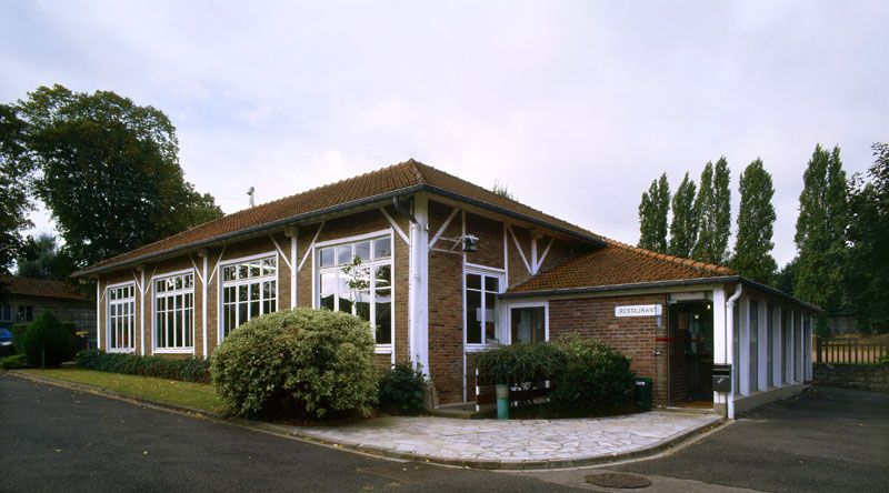 école professionnelle dite école d'apprentis d'Andrésy, actuellement centre d'apprentissage de la C.C.I.P.