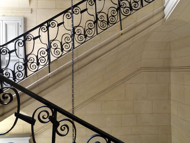 rampe d'appui, escalier de l' hôtel Marin de la Chataigneray ou d'Assy, actuellement Archives Nationales (non étudié)