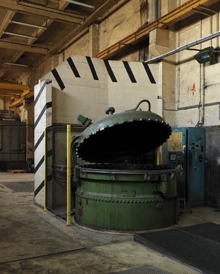 Usine de matériel électrique industriel Schneider et Cie, puis Le Matériel Electrique Scheider-Westinghouse (SW), puis Jeumont-Schneider (JS), actuellement ensemble industriel appelé "Espace Technologique et Industriel de Champagne-sur-Seine" (zone ETIC)