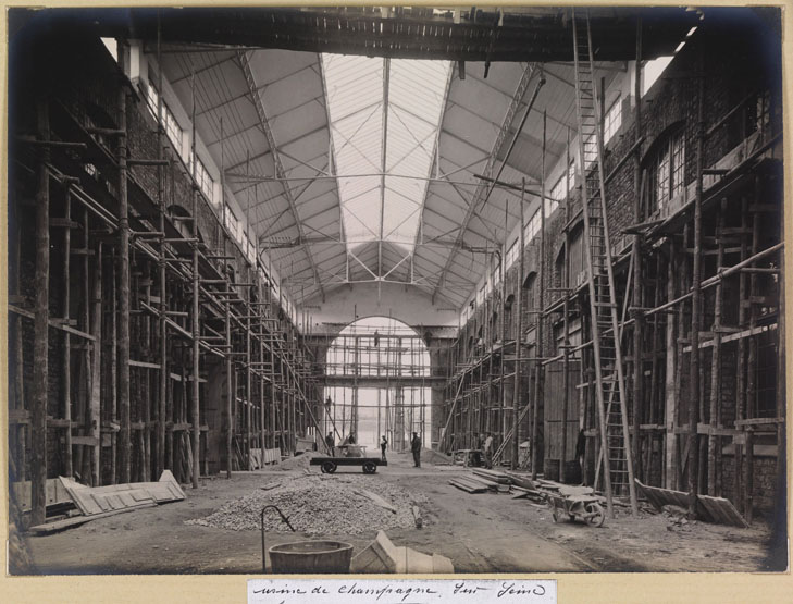 Usine de matériel électrique industriel Schneider et Cie, puis Le Matériel Electrique Scheider-Westinghouse (SW), puis Jeumont-Schneider (JS), actuellement ensemble industriel appelé "Espace Technologique et Industriel de Champagne-sur-Seine" (zone ETIC)