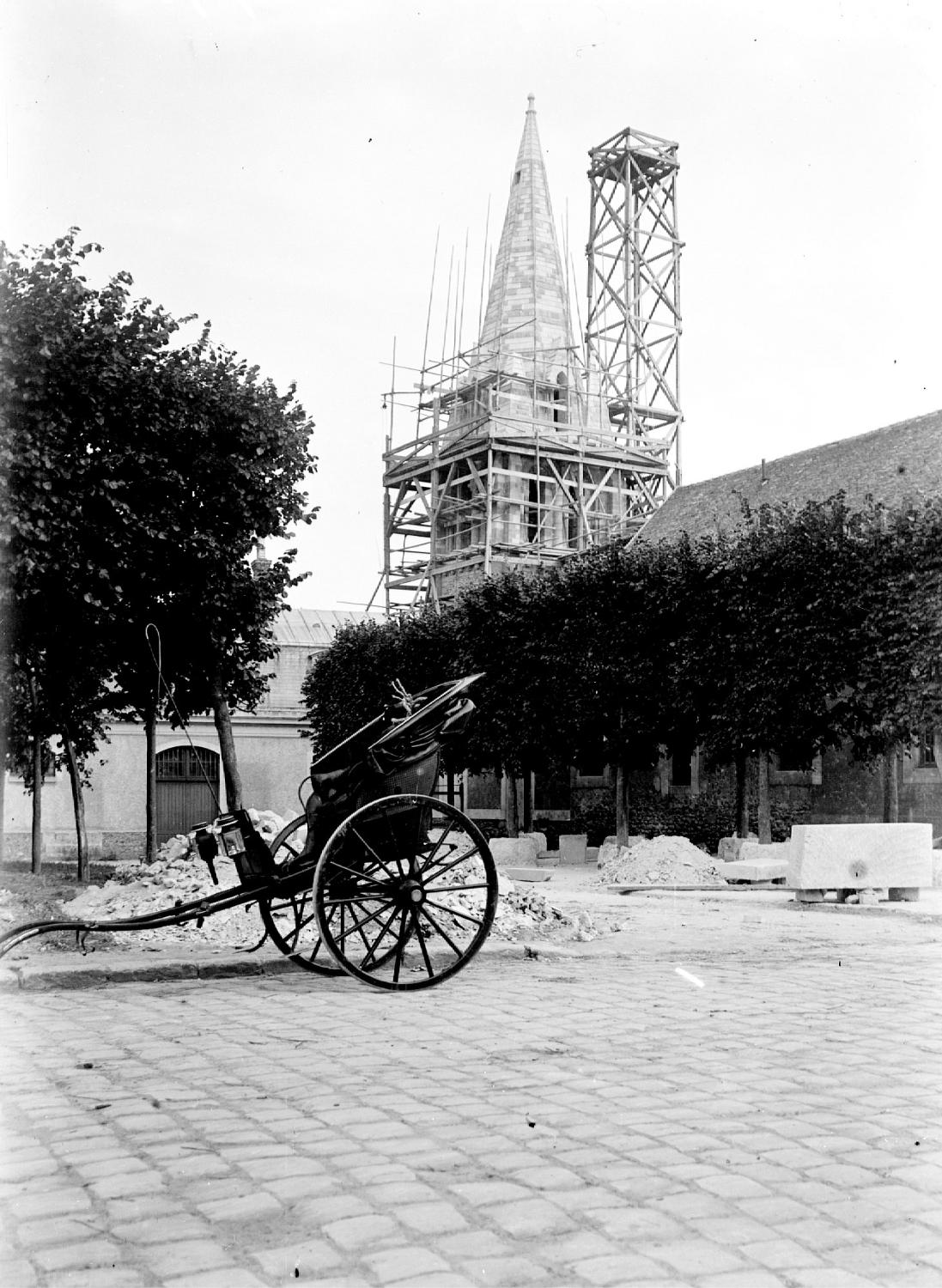 collégiale de chanoines de la congrégation de Saint-Victor, église paroissiale Saint-Denis