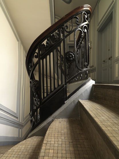 rampe d'appui, escalier de la maison à porte cochère (non étudié)