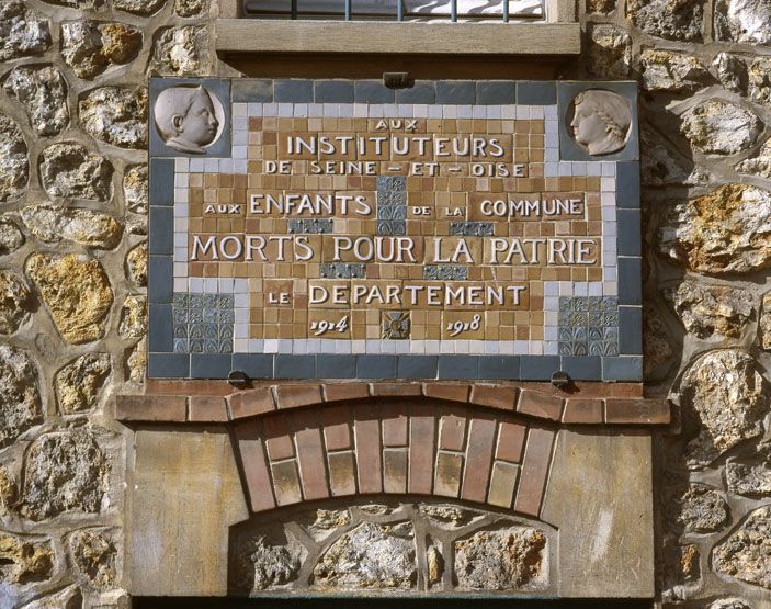 ensemble de 2 plaques commémoratives des instituteurs de Seine et Oise