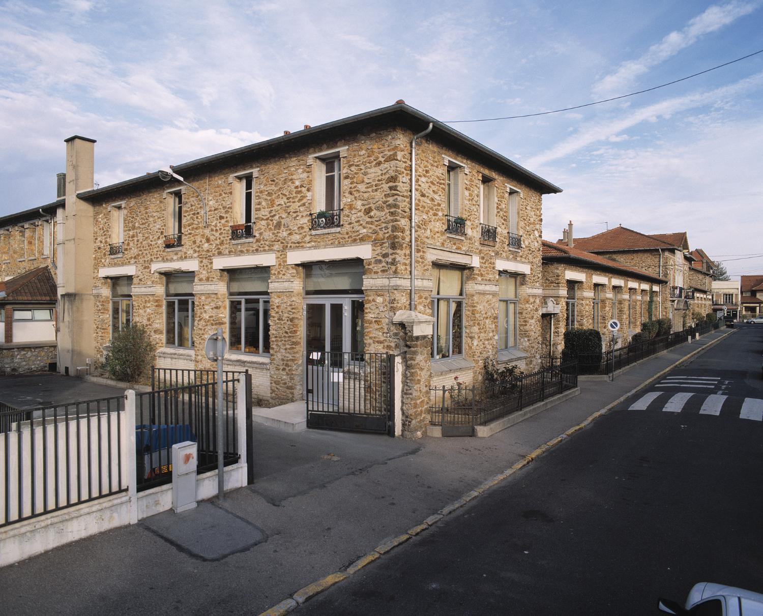 groupe scolaire Jules Ferry, autrefois école des Gravilliers