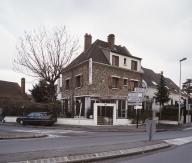 café, restaurant, hôtel de voyageurs Aux bons Pêcheurs