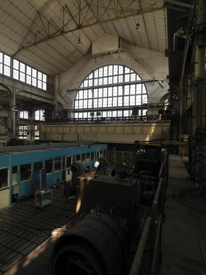 Usine de matériel électrique industriel Schneider et Cie, puis Le Matériel Electrique Scheider-Westinghouse (SW), puis Jeumont-Schneider (JS), actuellement ensemble industriel appelé "Espace Technologique et Industriel de Champagne-sur-Seine" (zone ETIC)