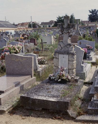 tombeau de Louise Bongrand
