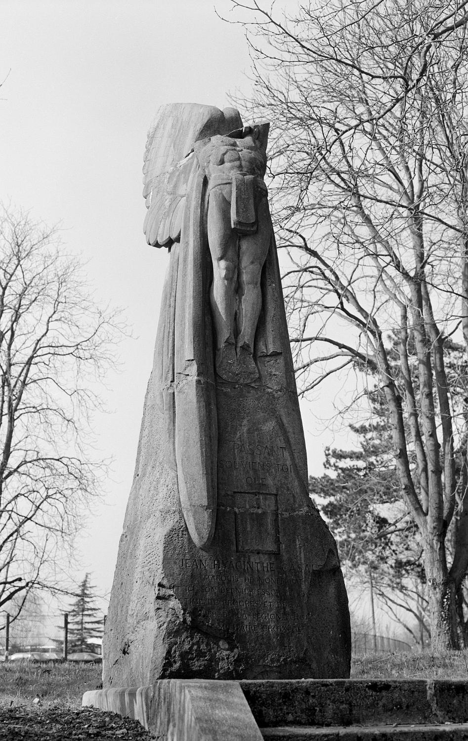 monument funéraire de Jean Casale